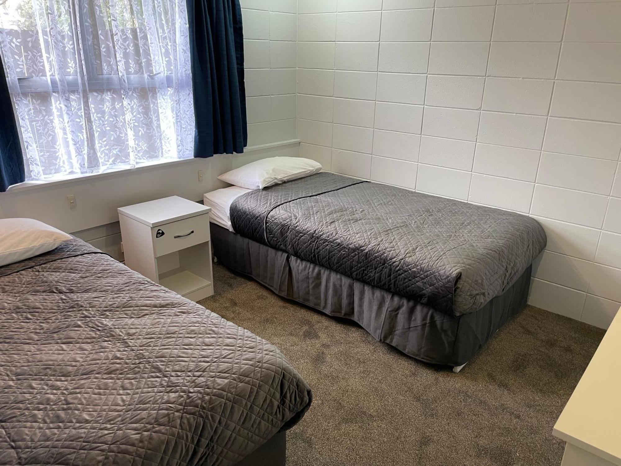Aaron Court Motel Уангарей Екстериор снимка